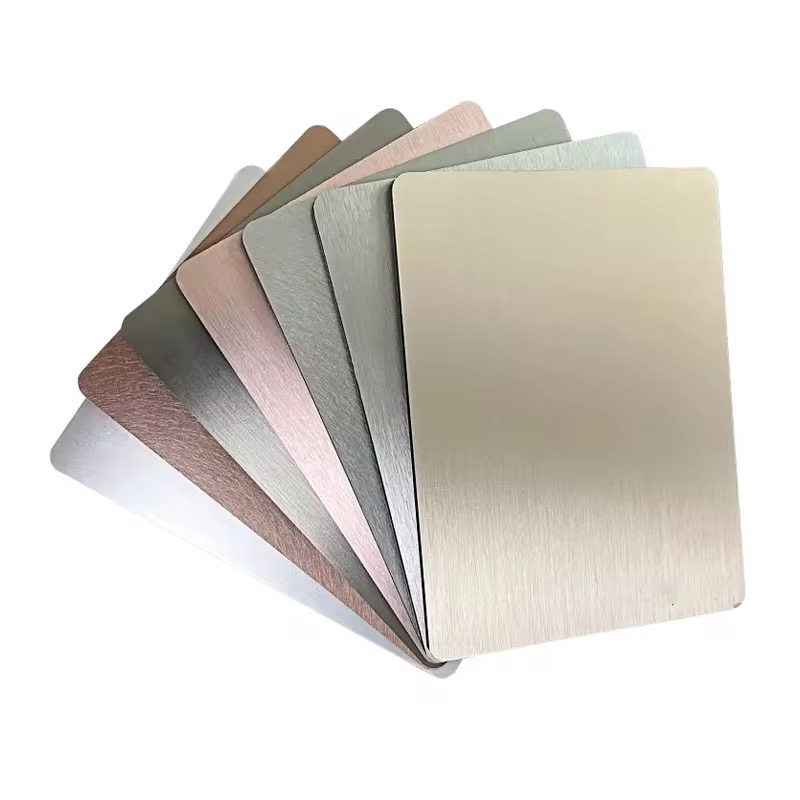 Płyta ścienna antykolizyjna o metalowej teksturze